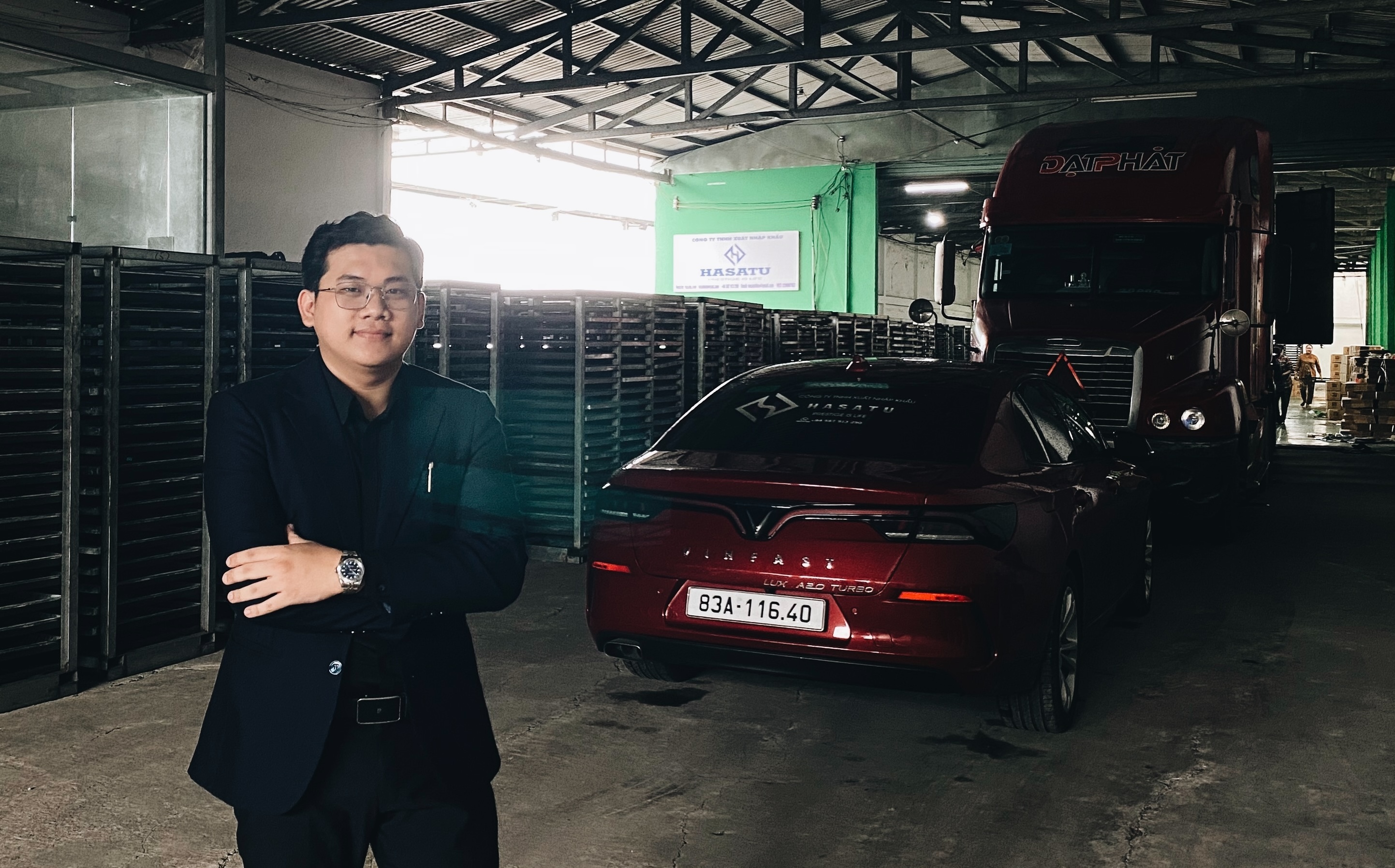 DRIECTOR HANK OF HASATU FACTORY CHARCOA